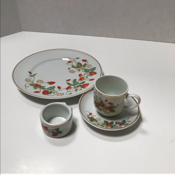 COPY - Vintage Avon porcelain Demitasse/Tea set. - Picture 3 of 10